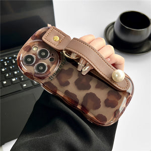 Leather case compatible with iPhone 15 16 case with wrist strap, leopard print.